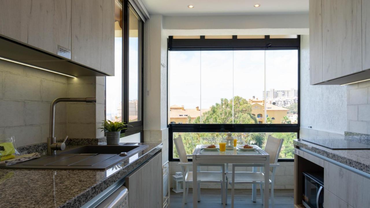 Apartment Aloha Playa Malaga Benalmádena Kültér fotó